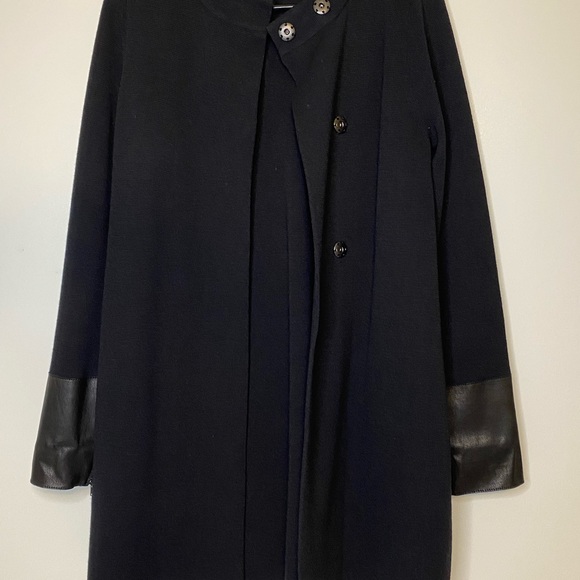 Eileen Fisher 100% Wool Sweater with leather cuffed sleeves - Picture 13 of 13